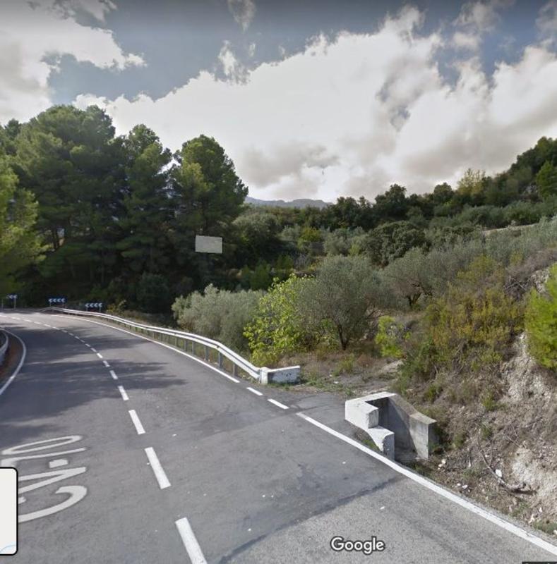 Terreno en venta en Confrides, Alicante photo 2