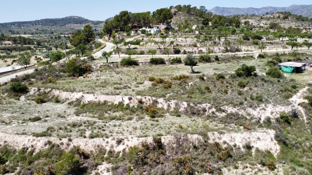 Terreno en venta en Relleu, Alicante photo 2