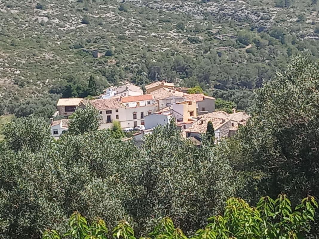 Terreno en venta en Vall de Gallinera, Alicante photo 3