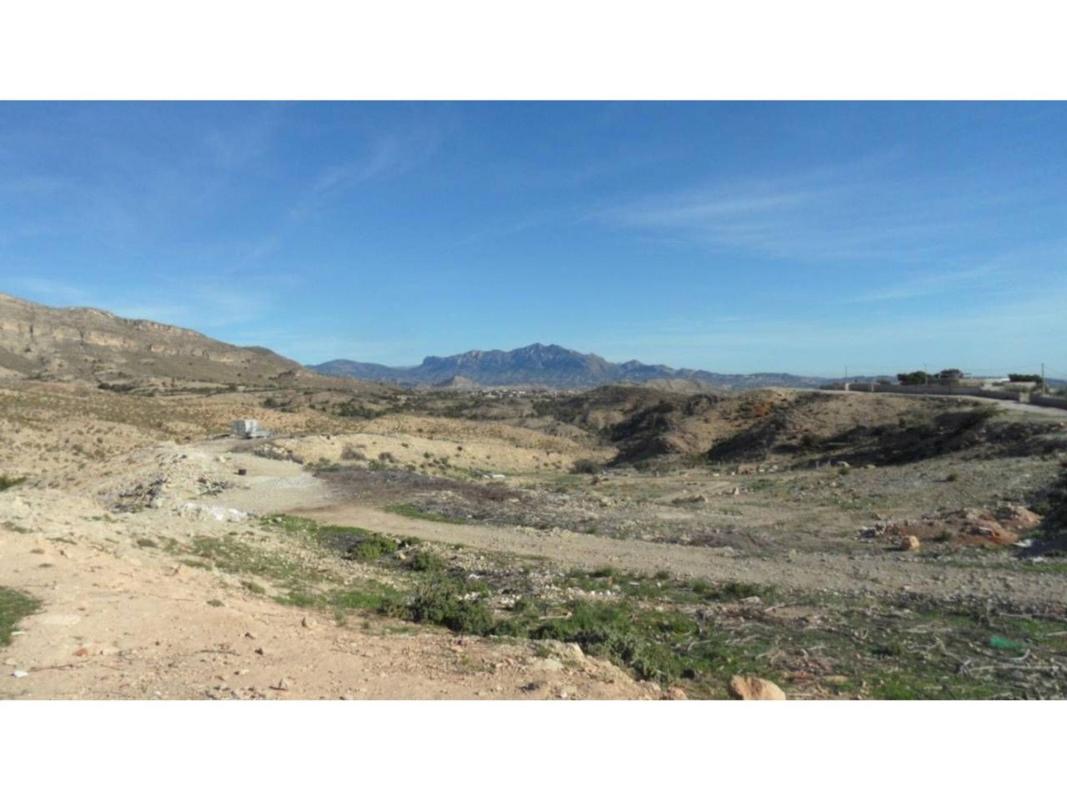 Terreno en venta en Mutxamel, Alicante photo 2
