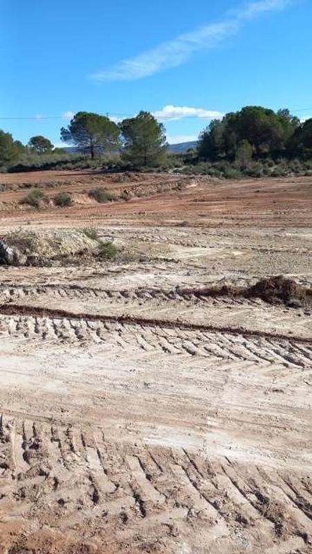 Terreno en venta en Castalla, Alicante photo 2