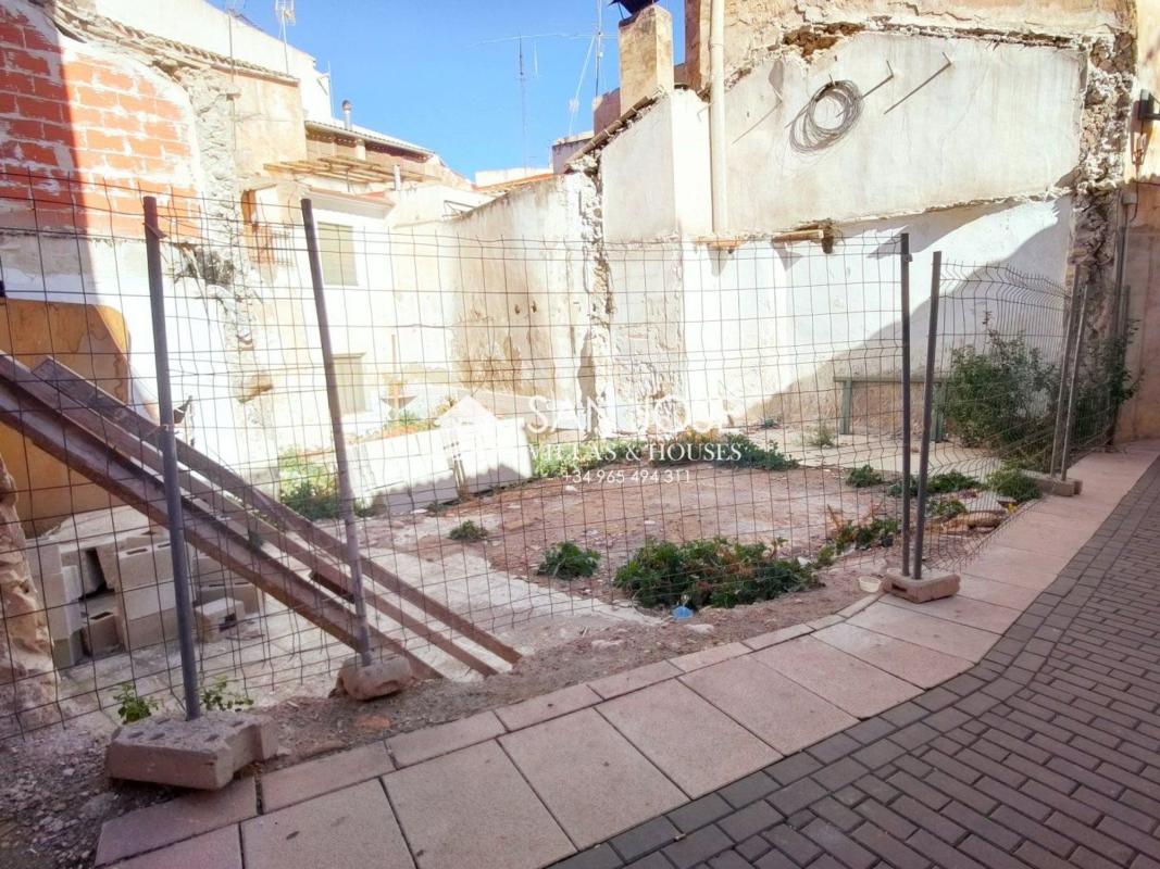 Land for sale in Aspe, Alicante photo 1