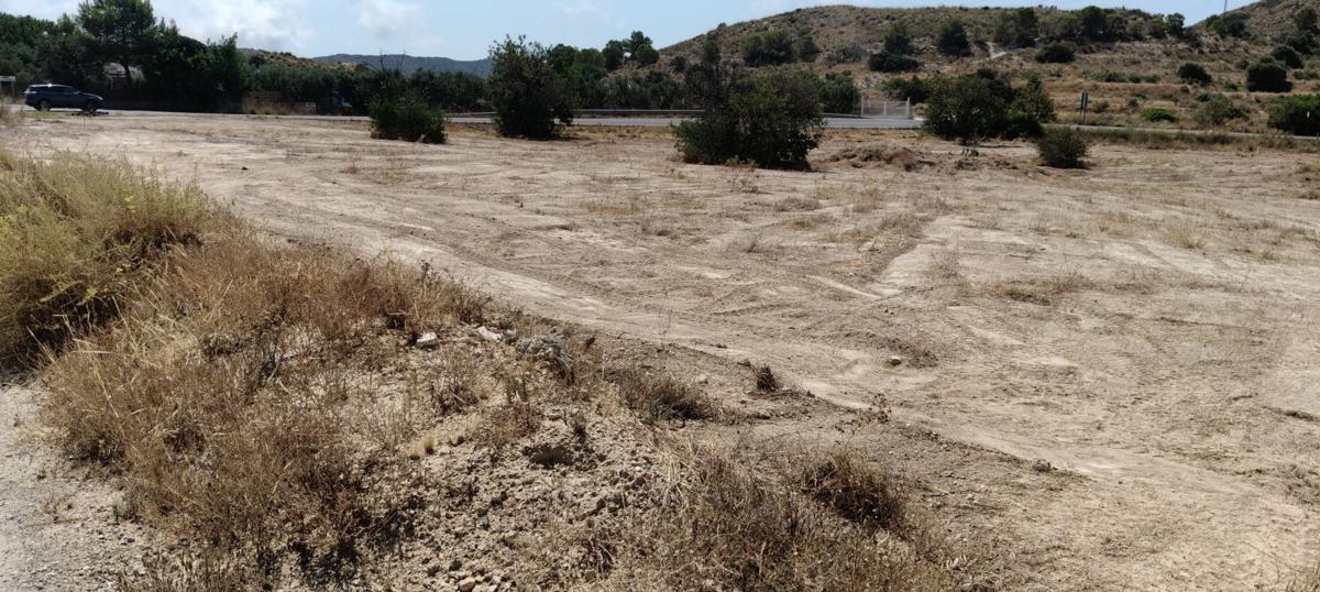 Terreno en venta en Busot, Alicante photo 3