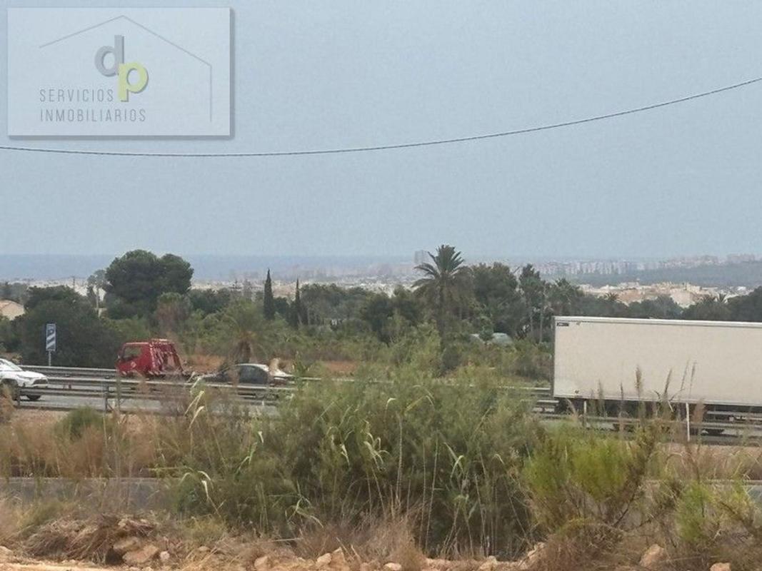 Terreno en venta en Elche / Elx, Alicante photo 4