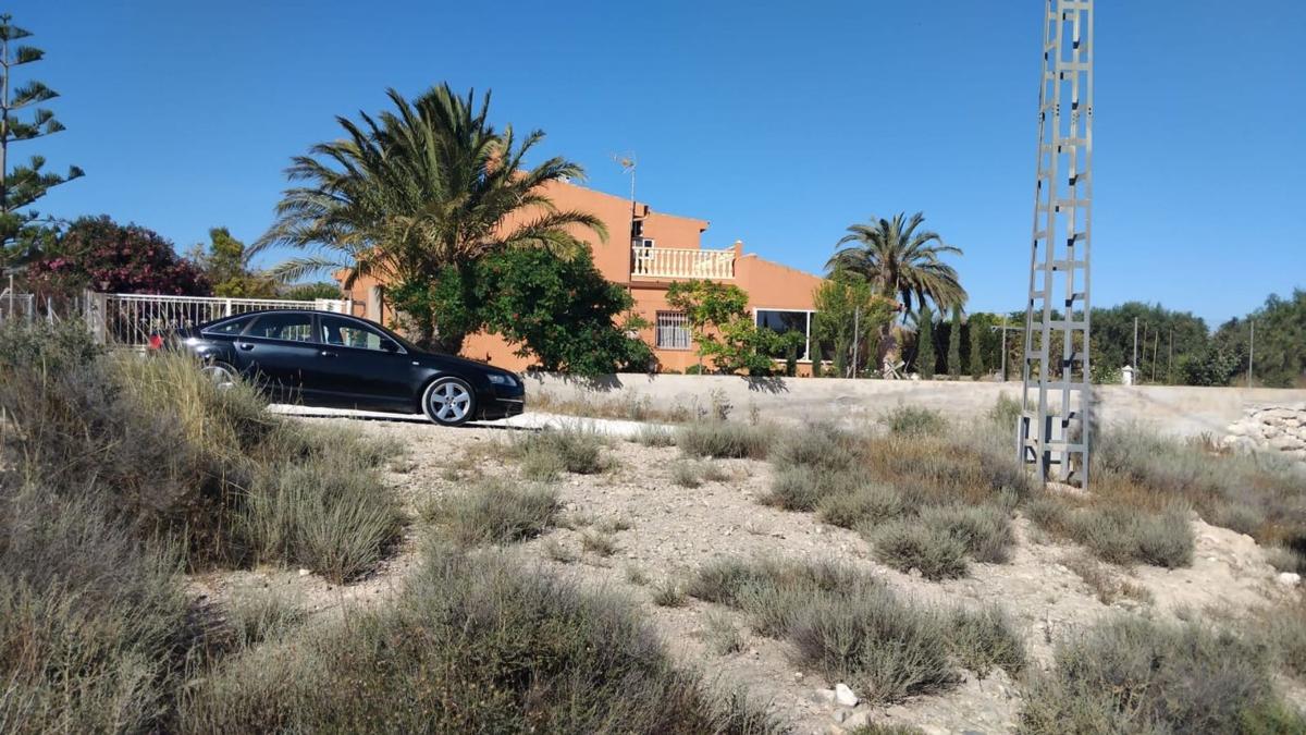 Terreno en venta en Agost, Alicante photo 1