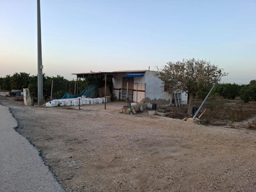Terreno en venta en Guardamar del Segura, Alicante photo 1