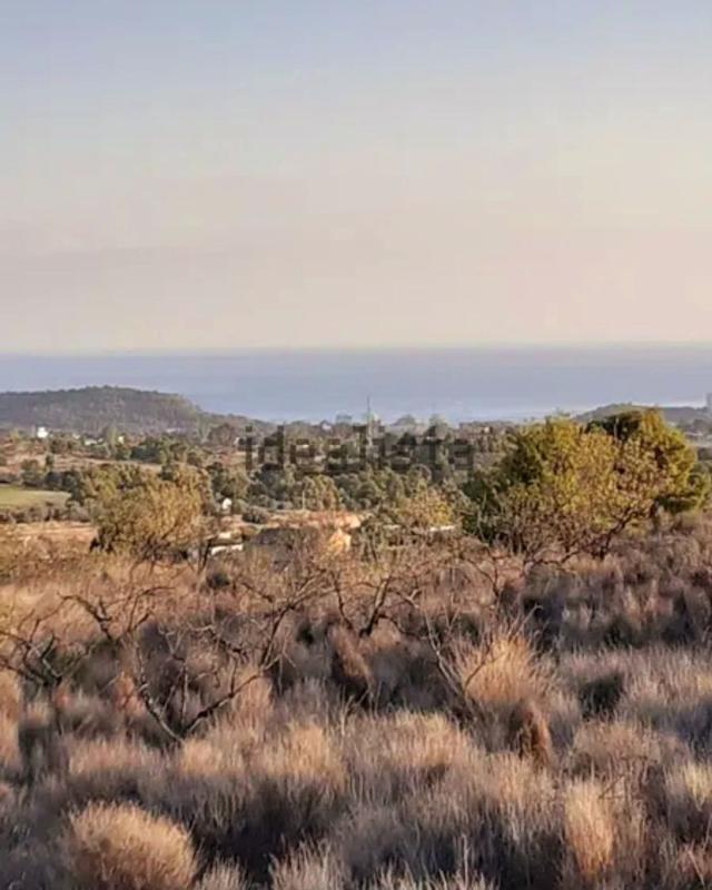 Terreno en venta en Finestrat, Alicante photo 1