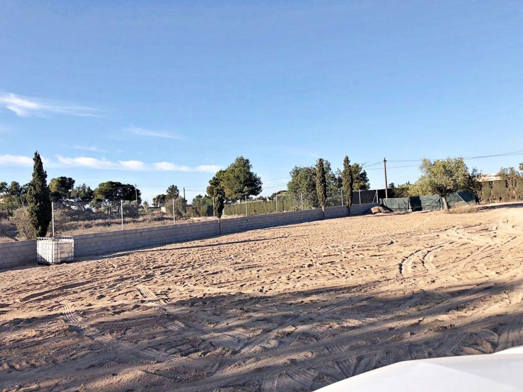Terreno en venta en San Vicente del Raspeig, Alicante photo 2