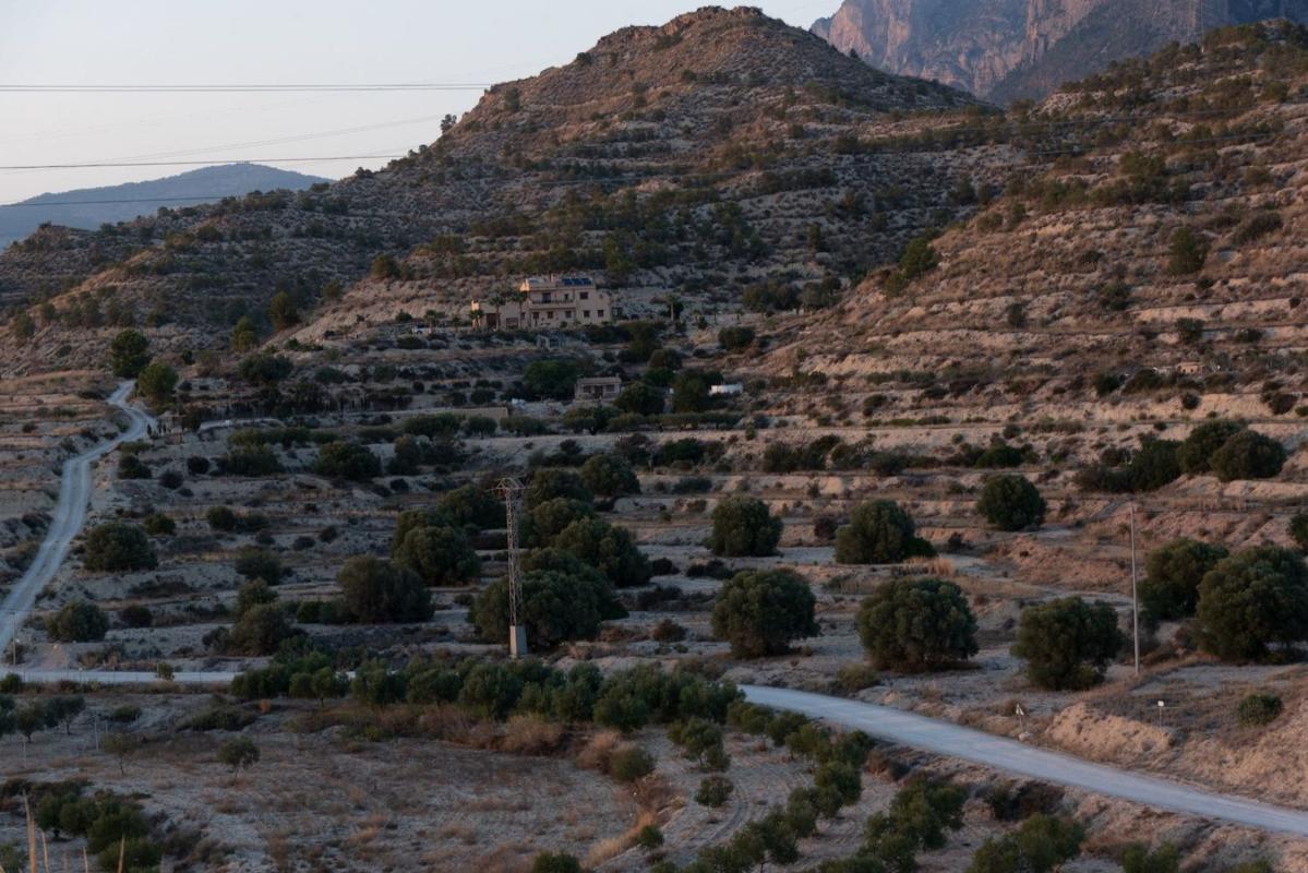 Terreno en venta en Busot, Alicante photo 3