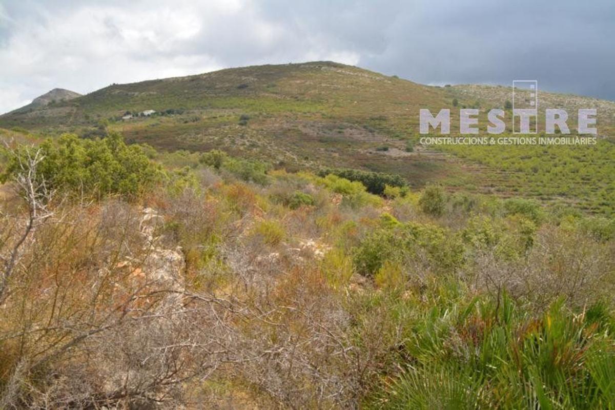 Terreno en venta en Llíber, Alicante photo 1
