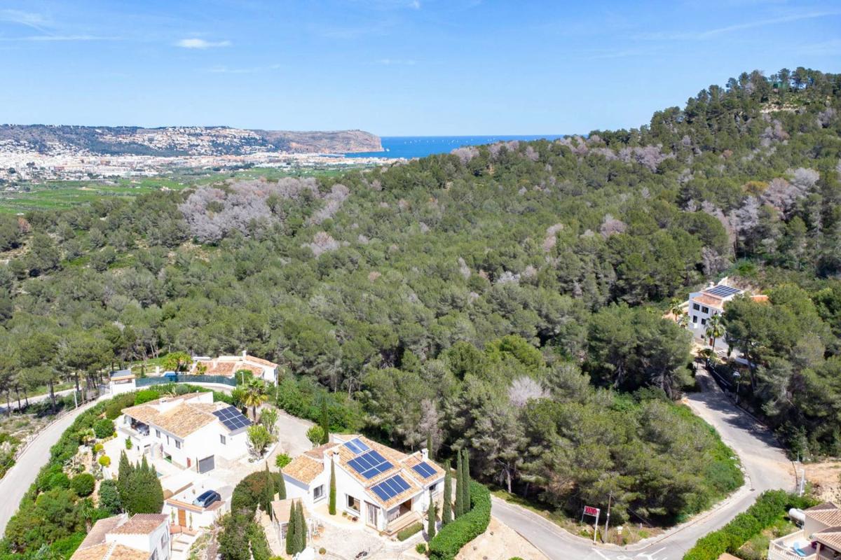 Terreno en venta en Jávea/Xàbia, Alicante photo 1