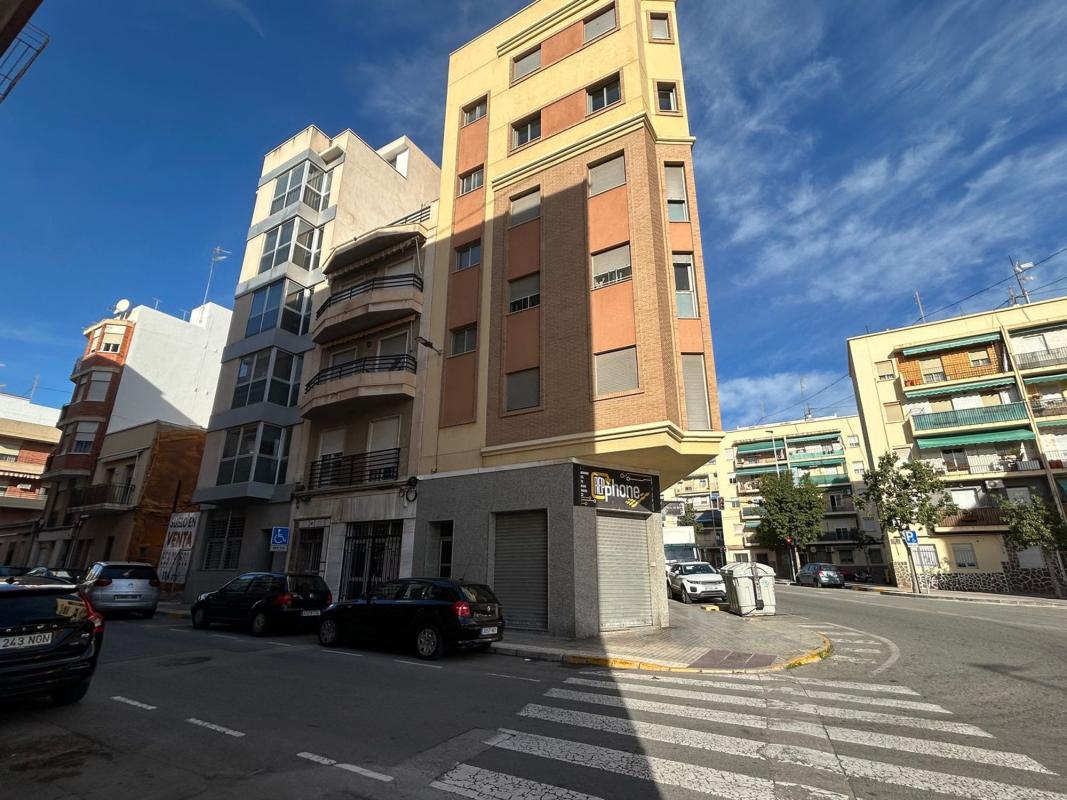 Terreno en venta en Elche / Elx, Alicante photo 3
