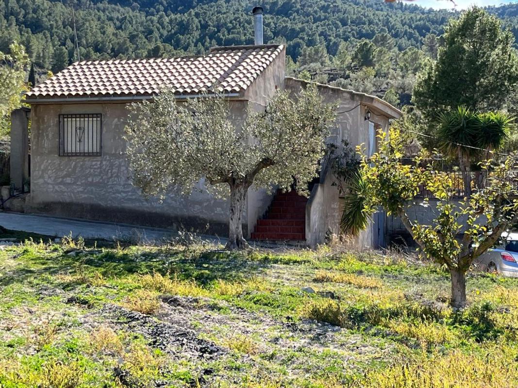 Działka na sprzedaż w Castalla, Alicante photo 2