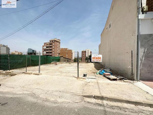 Terreno en Zona Pueblo, Guardamar del Segura photo 1