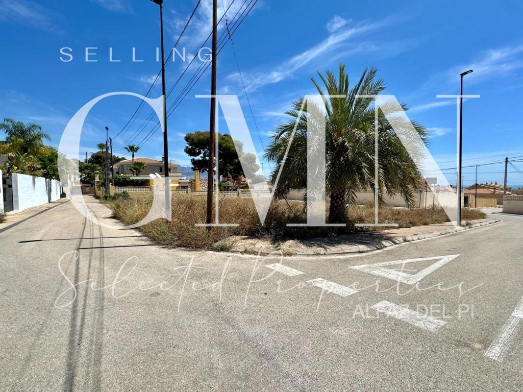 Terreno en venta en Alfaz del Pi, Alicante photo 3