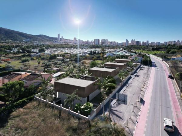 Terreno en Avenida de l'Almirall Bernat de Sarria, 53, Zona Rincón Alto, Benidorm photo 1