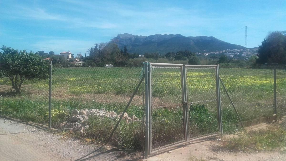 Działka na sprzedaż w Dénia, Alicante photo 1