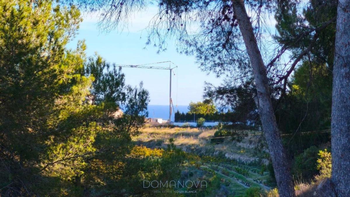 Terreno en venta en Moraira, Alicante photo 2