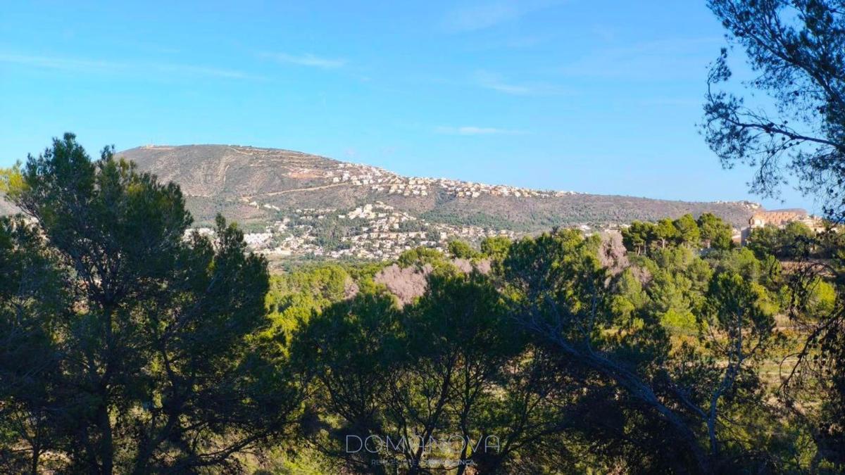 Terreno en venta en Moraira, Alicante photo 3