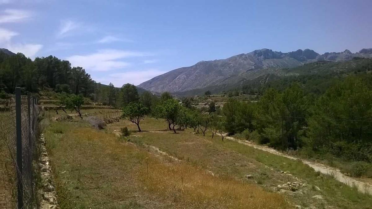 Terreno en venta en Benissa, Alicante photo 1