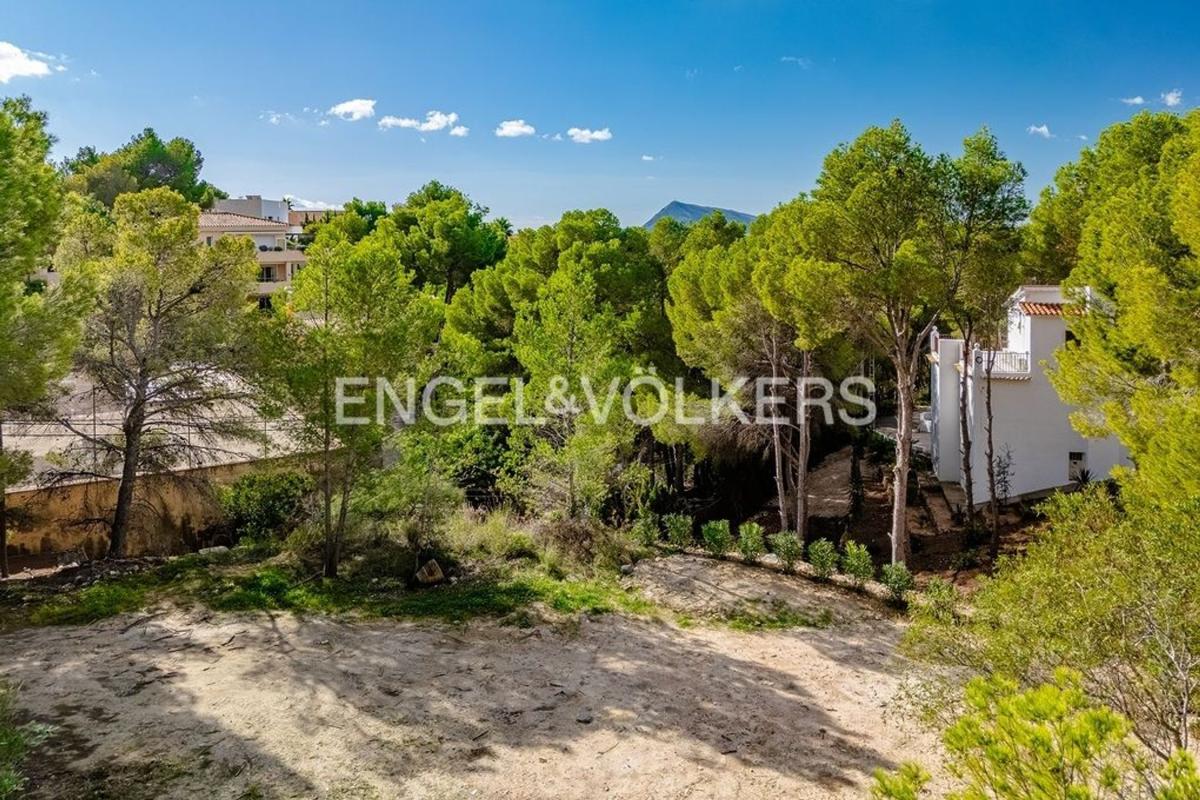 Terreno en venta en Altea, Alicante photo 4