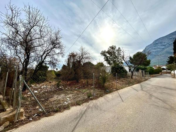 Terreno en El Montgó, Denia thumbnail 2