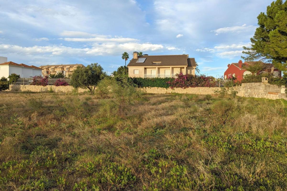 Land for sale in Denia, Alicante photo 1