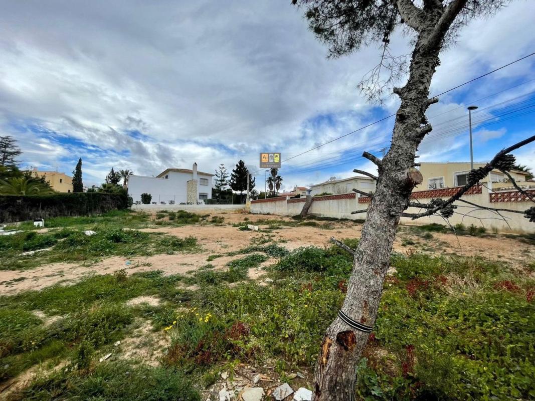 Land for sale in La Nucia, Alicante photo 2