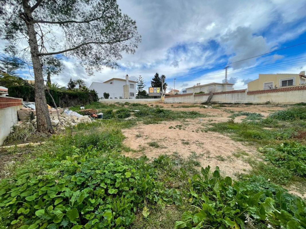Land for sale in La Nucia, Alicante photo 3