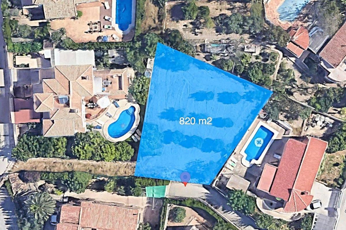 Terreno en venta en Calpe, Alicante photo 1