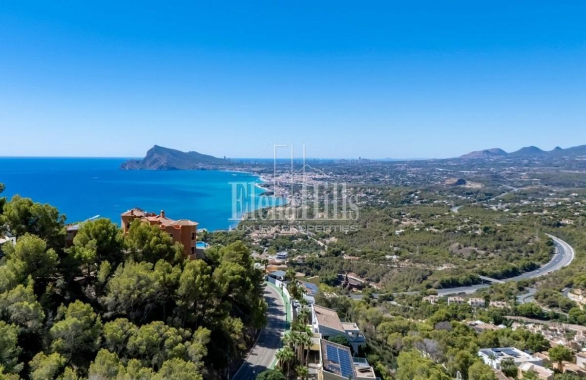 Terreno en venta en Altea, Alicante photo 2