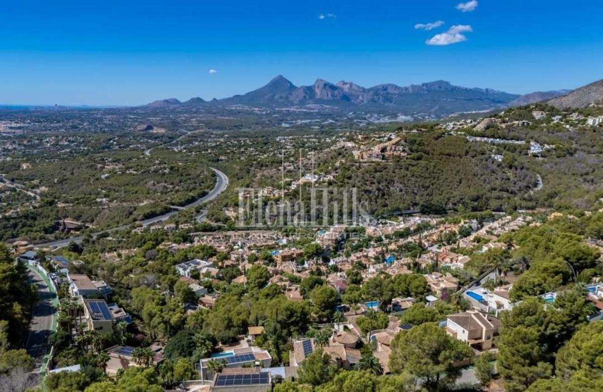 Terreno en venta en Altea, Alicante photo 4