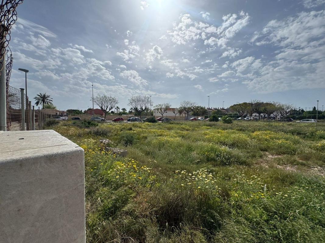 Terreno en venta en Mutxamel, Alicante photo 2