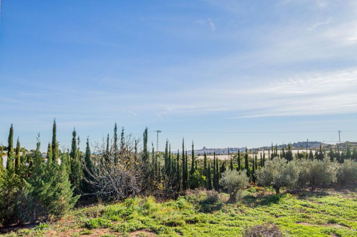Land for sale in La Nucia, Alicante photo 1