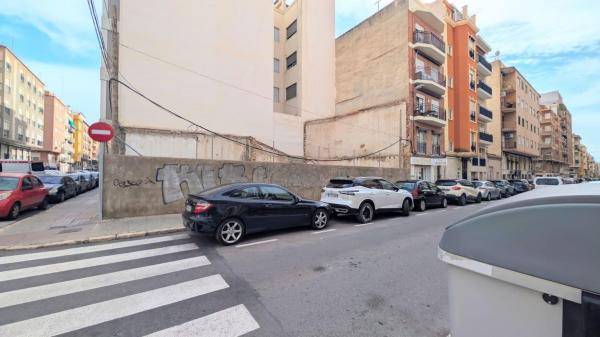 Terreno en Reina Victoria-Miguel Hernández, Elche / Elx photo 1