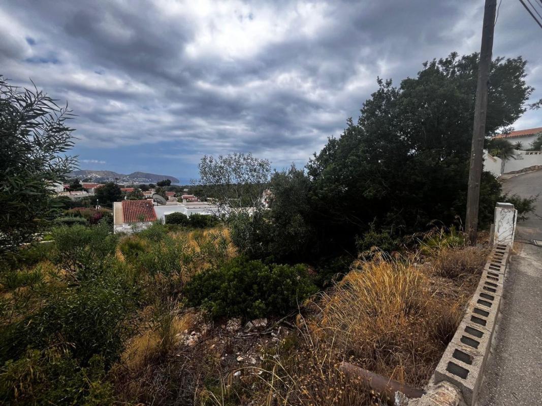 Terreno en venta en Moraira, Alicante photo 2