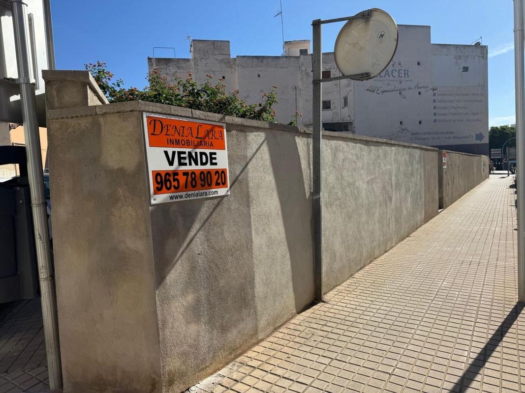 Terreno en venta en Denia, Alicante photo 2