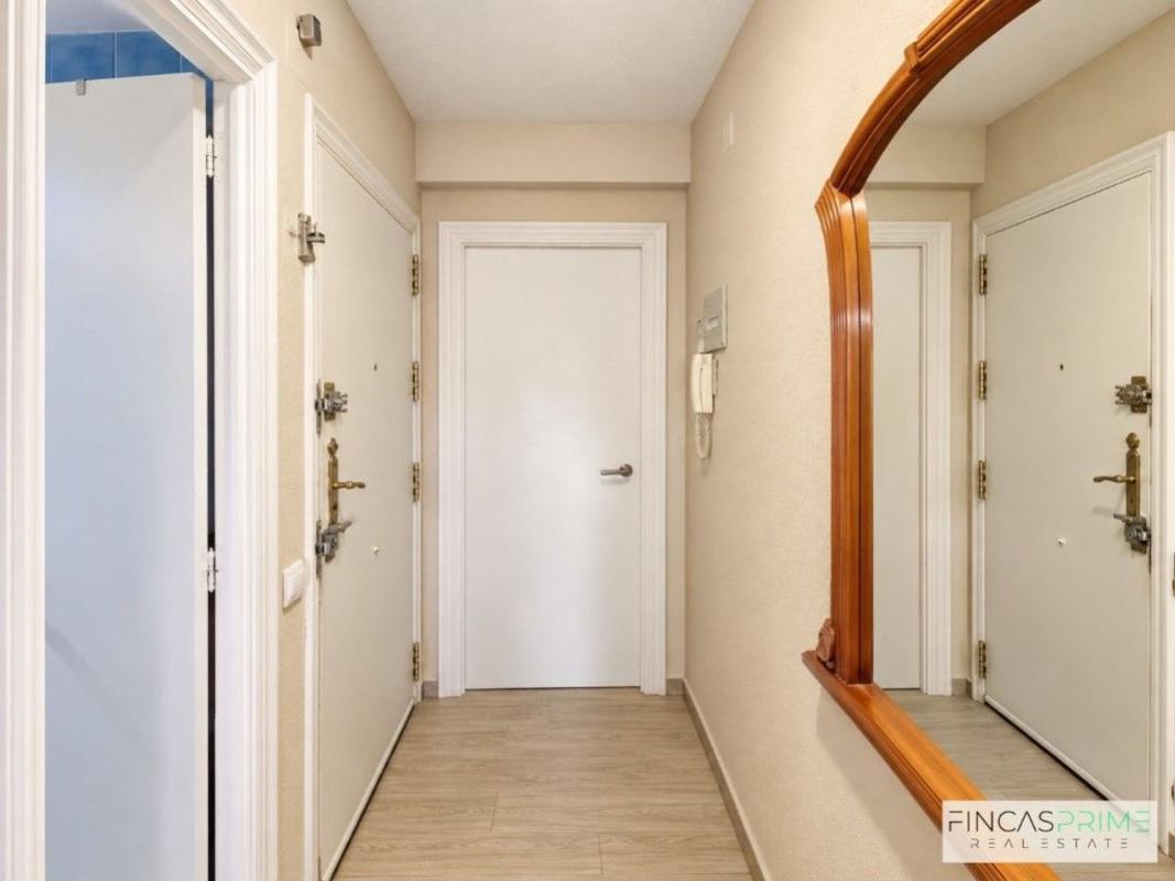 Venta de piso en Piso en Avenida de Montecarlo, Zona Sierra Helada, Benidorm, Benidorm
photo 5