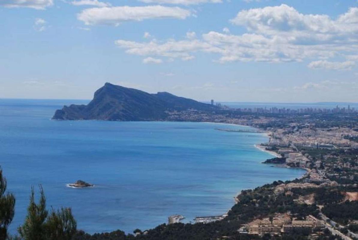 Land for sale in Altea, Alicante photo 1