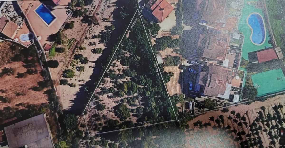Terreno en venta en Calpe, Alicante photo 1