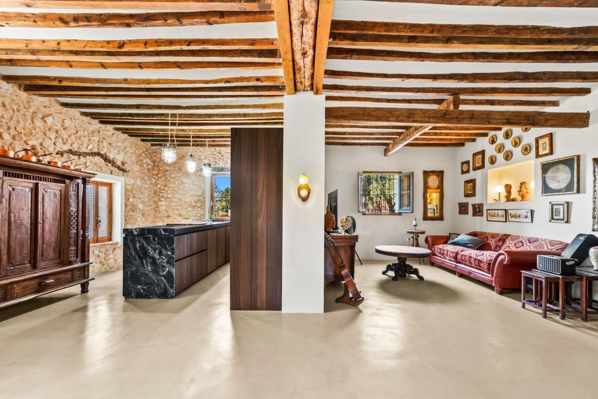Properties for sale and rent in Spain photo 5