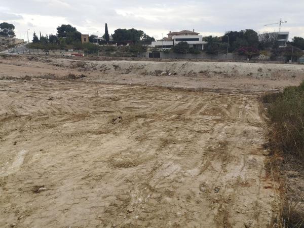 Terreno en Calle del Eucalipto, 15, Vistahermosa, Alicante / Alacant thumbnail 2
