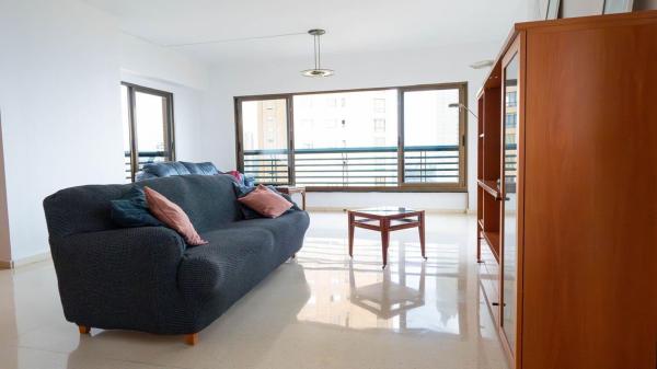 Sale of flat in Piso en Playa de Poniente, Benidorm, Benidorm
thumbnail 3