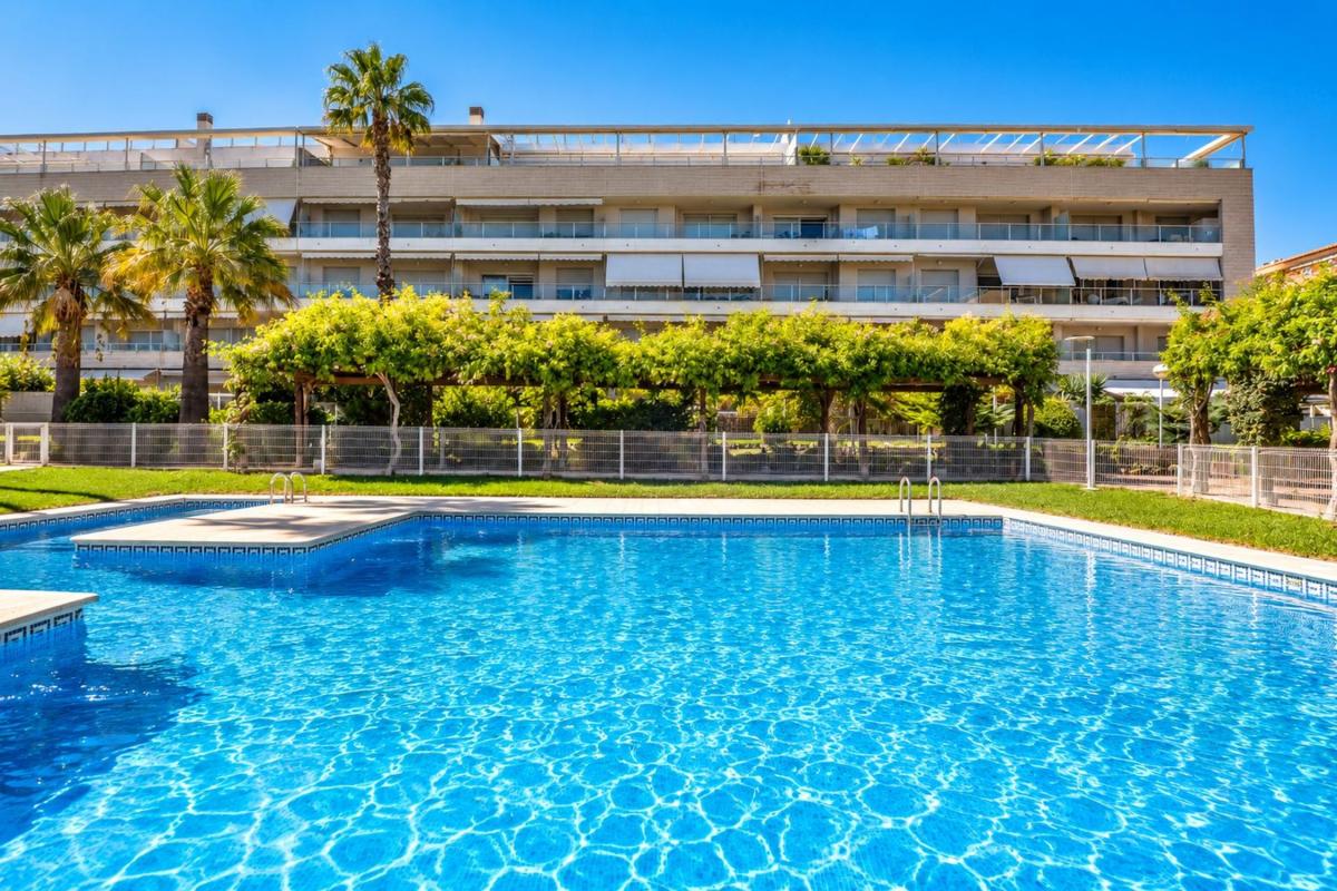 Venta de piso en Piso en Calle Sardina, Les Bassetes-El Marjal, Denia, Denia
photo 2