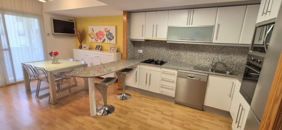 Продажа квартиры на Piso en Calle Els Poblets, 7, Garbinet - Parque de las Avenidas, Alicante / Alacant, Аликанте / Алакант
photo 5