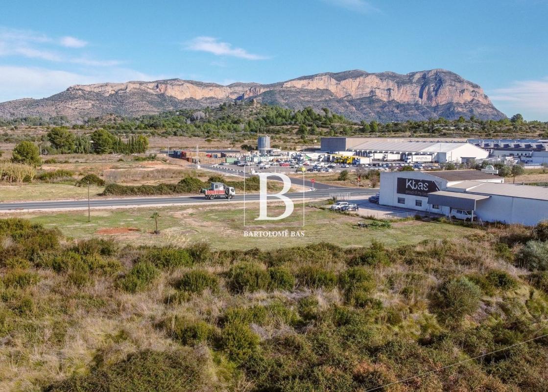 Terreno en venta en Pedreguer, Alicante photo 1