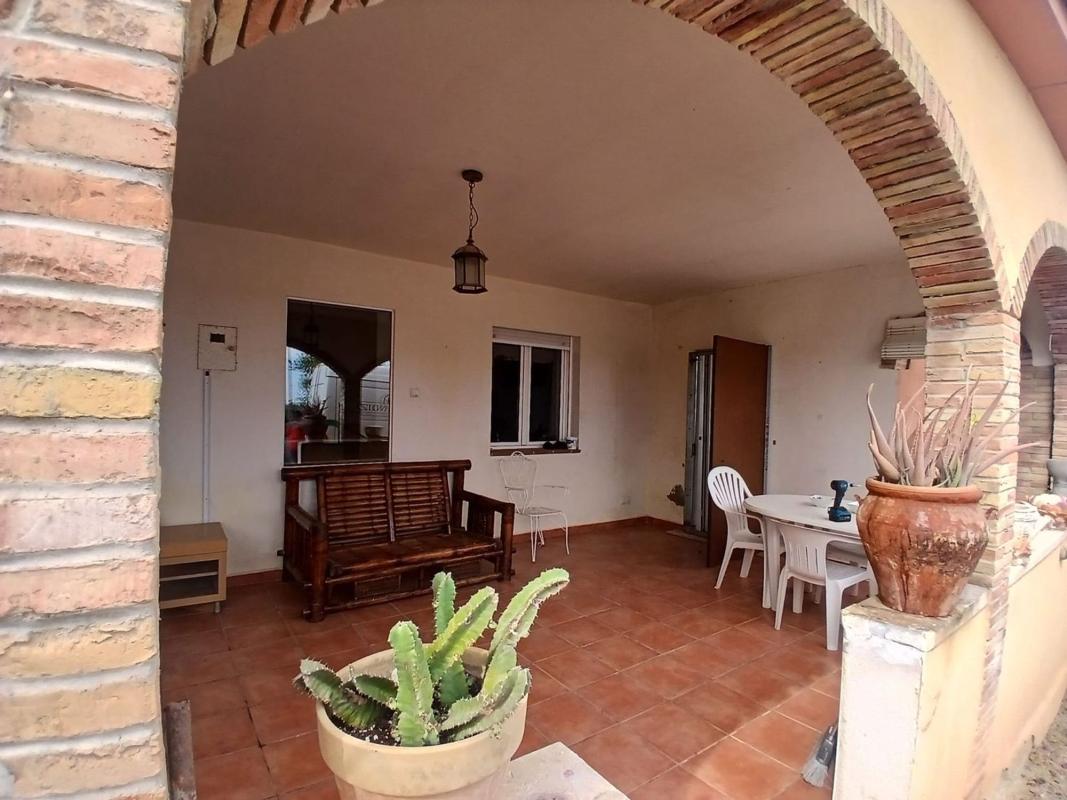 Properties for sale and rent in Spain photo 1