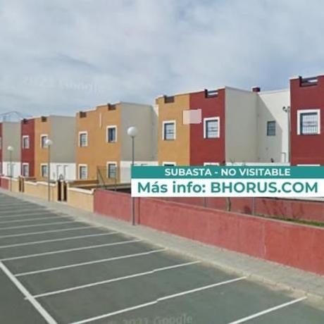 Venta de piso en Piso en Calle Lago Bañolas, Zona Lago - Los Almendros, Orihuela, Orihuela
thumbnail 2