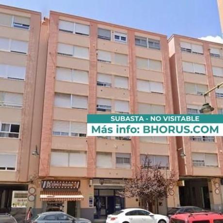 Продажа квартиры на Piso en Calle Sabadell, Barri Zona Nord, Alcoy / Alcoi, Алкой
photo 1