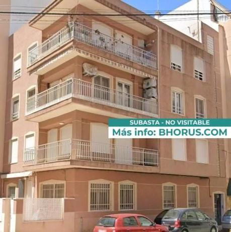 Venta de piso en Piso en Calle Beniajan, El Acequión, Torrevieja, Torrevieja
photo 1